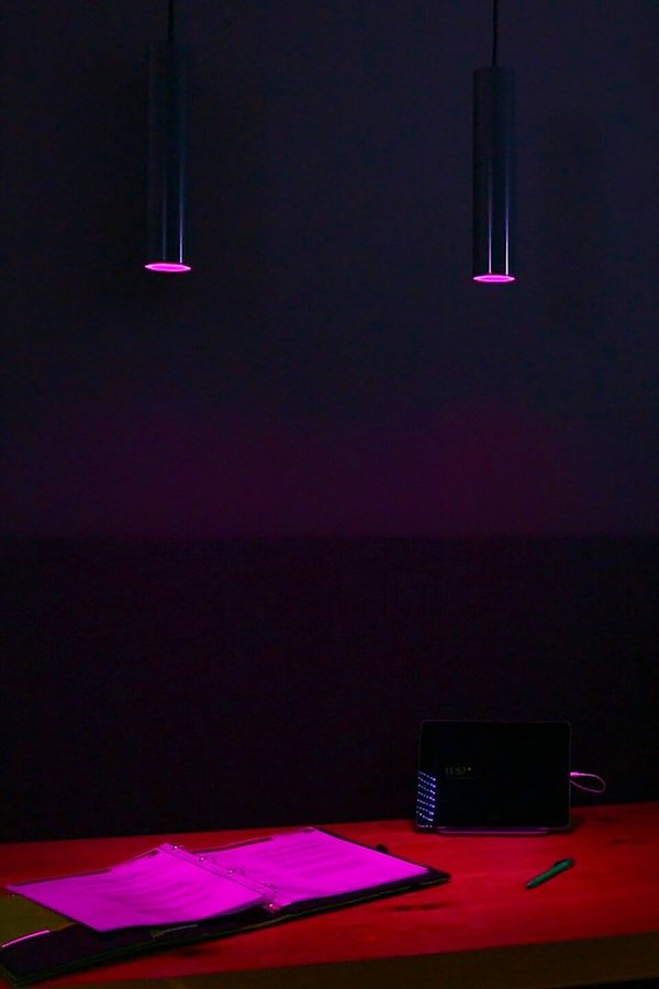 LED Pendulum Slim RGBW